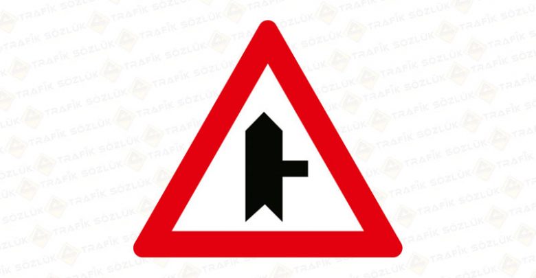 Ana Yol Tali Yol Levhası T-22-b 2025 Ana Yol Tali Yol Levhası T-22-b